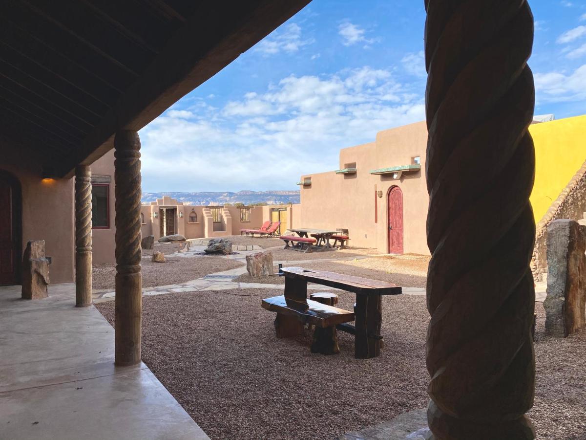 The Grand Hacienda Inn With Breakfast Abiquiu Eksteriør bilde