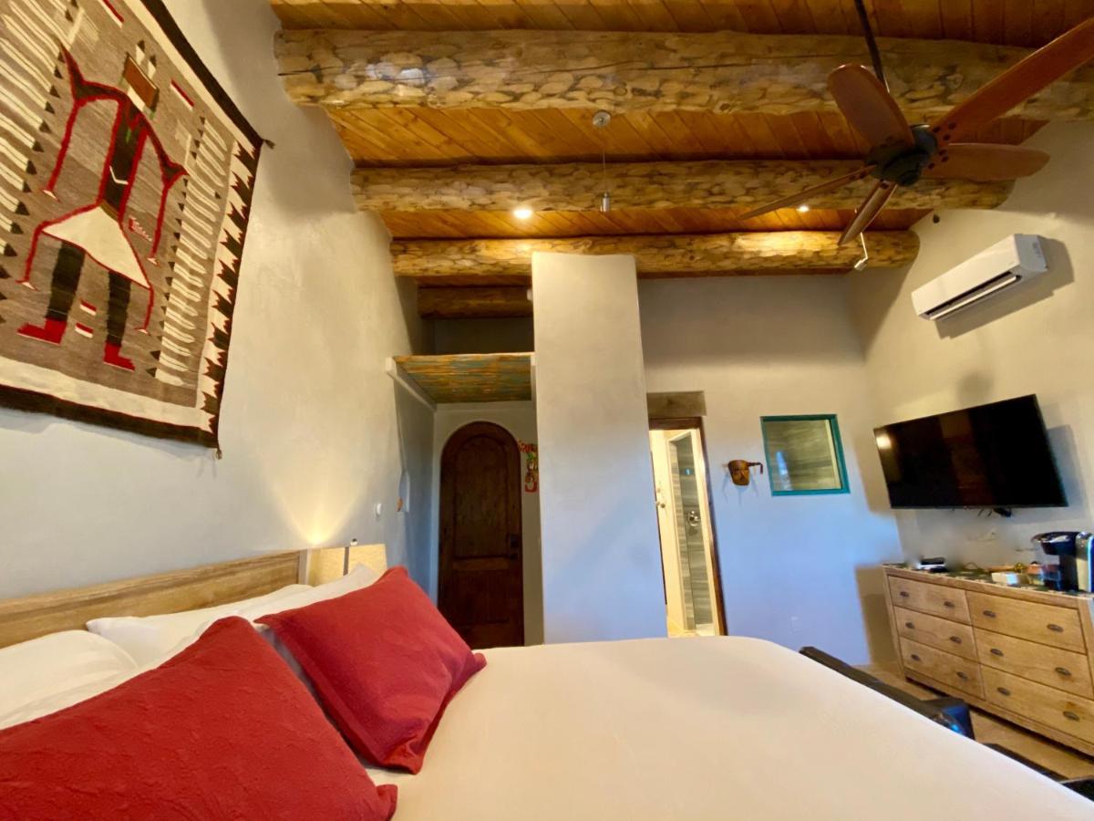 The Grand Hacienda Inn With Breakfast Abiquiu Eksteriør bilde